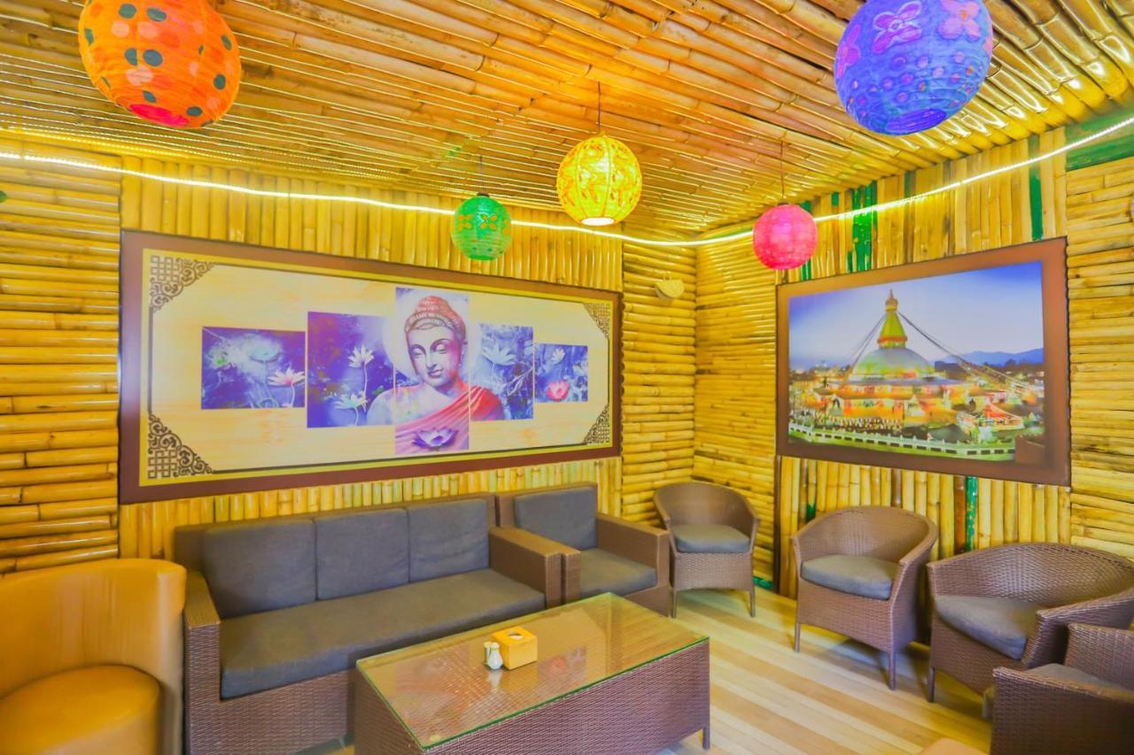 Oyo 720 Lekali Homes And Restaurant Katmandu Eksteriør billede